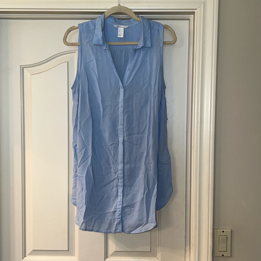 🫐H&M Maternity Collared, Button-Down Shirt 🫐